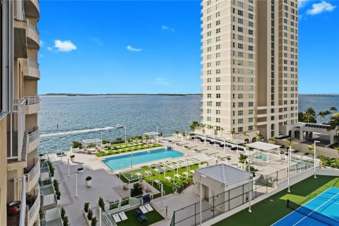 Condo in Miami, Florida, 2 bedrooms  № 1292624 - photo 24