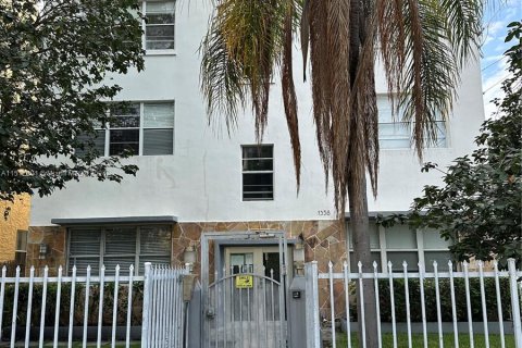 Studio in the Condo in Miami Beach, Florida  № 1332609 - photo 2