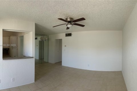 Copropriété à vendre à Hollywood, Floride: 1 chambre, 53.51 m2 № 1332570 - photo 26