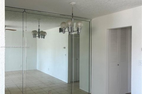 Copropriété à vendre à Hollywood, Floride: 1 chambre, 53.51 m2 № 1332570 - photo 24