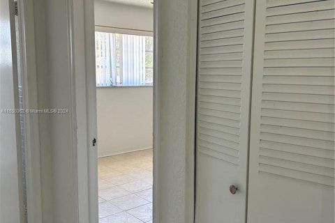 Copropriété à vendre à Hollywood, Floride: 1 chambre, 53.51 m2 № 1332570 - photo 21