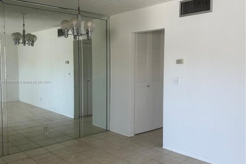 Copropriété à vendre à Hollywood, Floride: 1 chambre, 53.51 m2 № 1332570 - photo 28