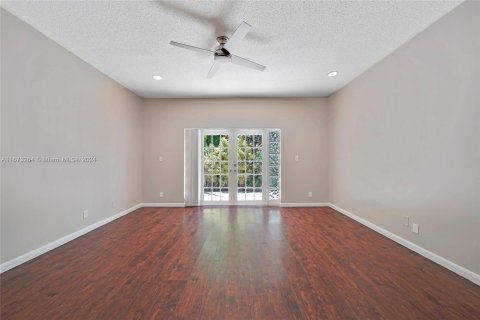 Villa ou maison à vendre à Tamarac, Floride: 3 chambres, 242.47 m2 № 1395957 - photo 24