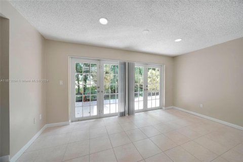 Villa ou maison à vendre à Tamarac, Floride: 3 chambres, 242.47 m2 № 1395957 - photo 12