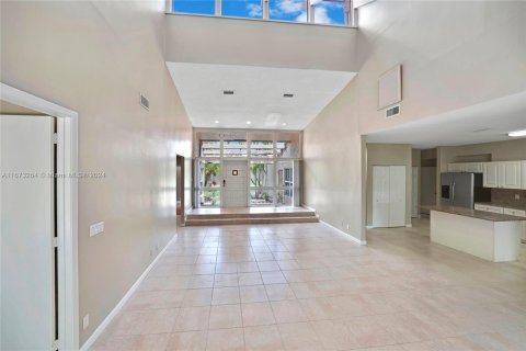 Casa en venta en Tamarac, Florida, 3 dormitorios, 242.47 m2 № 1395957 - foto 5