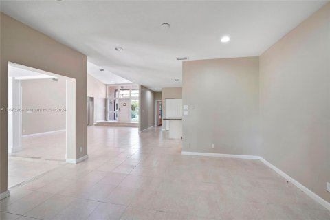 Villa ou maison à vendre à Tamarac, Floride: 3 chambres, 242.47 m2 № 1395957 - photo 22