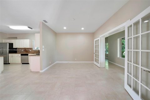 Villa ou maison à vendre à Tamarac, Floride: 3 chambres, 242.47 m2 № 1395957 - photo 13