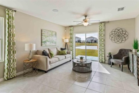 Casa en venta en Wesley Chapel, Florida, 5 dormitorios, 227.33 m2 № 1069443 - foto 6