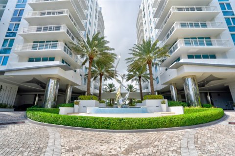 Condo in Fort Lauderdale, Florida, 2 bedrooms  № 1045531 - photo 29