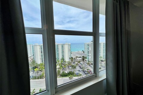 Condominio en venta en Hollywood, Florida, 2 dormitorios, 123.93 m2 № 1045614 - foto 10