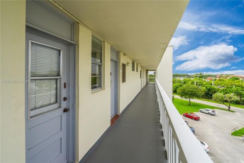 Copropriété à vendre à Aventura, Floride: 1 chambre, 70.88 m2 № 1269245 - photo 10