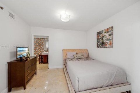 Copropriété à vendre à Hallandale Beach, Floride: 3 chambres, 193.05 m2 № 1328043 - photo 21