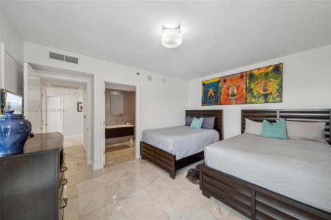 Copropriété à vendre à Hallandale Beach, Floride: 3 chambres, 193.05 m2 № 1328043 - photo 18