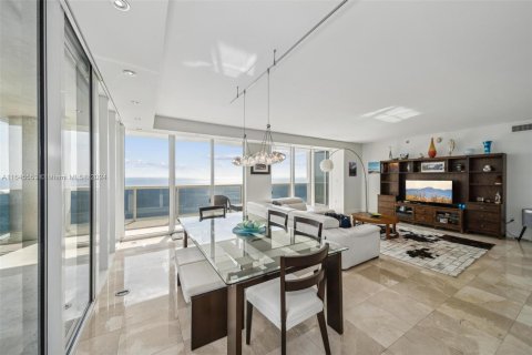 Copropriété à vendre à Hallandale Beach, Floride: 3 chambres, 193.05 m2 № 1328043 - photo 12