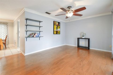 Casa en venta en Tampa, Florida, 4 dormitorios, 158.86 m2 № 1361636 - foto 9