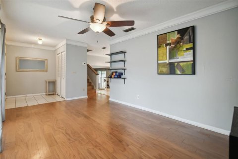 House in Tampa, Florida 4 bedrooms, 158.86 sq.m. № 1361636 - photo 7