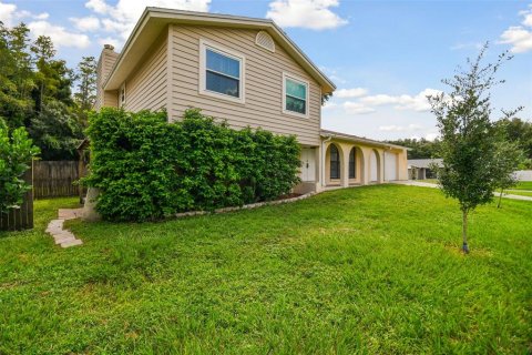 Villa ou maison à vendre à Tampa, Floride: 4 chambres, 158.86 m2 № 1361636 - photo 4