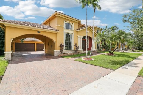 Casa en venta en Miramar, Florida, 5 dormitorios, 404.31 m2 № 1361466 - foto 2