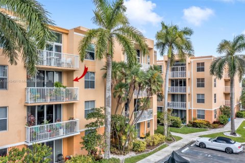 Copropriété à vendre à Dania Beach, Floride: 2 chambres, 94.76 m2 № 1321404 - photo 3