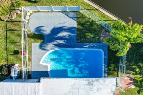 Villa ou maison à vendre à Oakland Park, Floride: 4 chambres, 145.3 m2 № 1058052 - photo 28