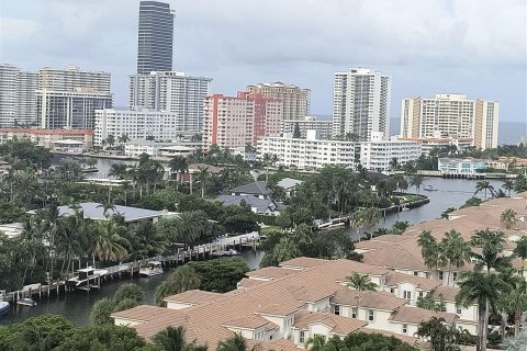 Condo in Aventura, Florida, 2 bedrooms  № 1348765 - photo 20