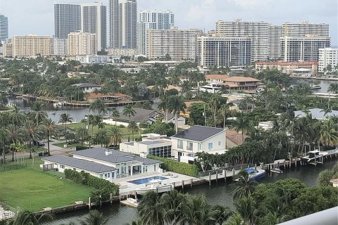 Condominio en venta en Aventura, Florida, 2 dormitorios, 121.7 m2 № 1348765 - foto 24