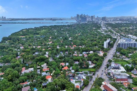 Casa en venta en Miami, Florida, 3 dormitorios, 130.99 m2 № 1348675 - foto 3