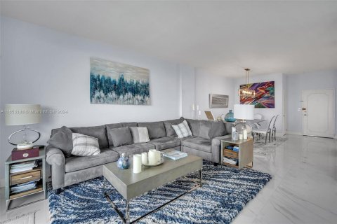 Condominio en venta en Hollywood, Florida, 2 dormitorios, 113.71 m2 № 1348829 - foto 13