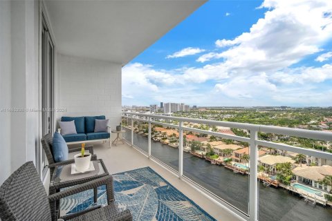 Copropriété à vendre à Hollywood, Floride: 2 chambres, 113.71 m2 № 1348829 - photo 30