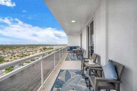 Copropriété à vendre à Hollywood, Floride: 2 chambres, 113.71 m2 № 1348829 - photo 25