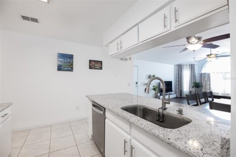 Condo in Kissimmee, Florida, 3 bedrooms  № 1277987 - photo 27