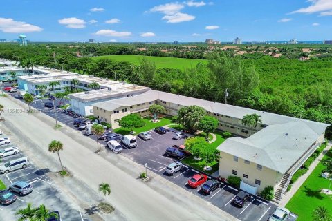 Copropriété à vendre à Hollywood, Floride: 1 chambre, 41.81 m2 № 1375767 - photo 11