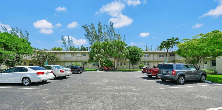 Condominio en Hollywood, Florida, 1 dormitorio  № 1375767