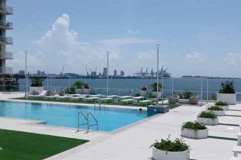 Condominio en venta en Miami, Florida, 1 dormitorio, 63.36 m2 № 1375854 - foto 17