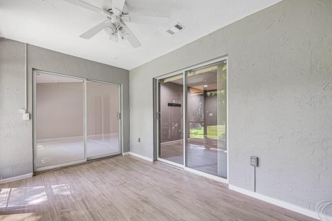 Villa ou maison à vendre à Boynton Beach, Floride: 2 chambres, 125.42 m2 № 1079315 - photo 17