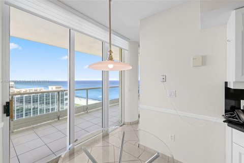 Condominio en venta en Miami Beach, Florida, 2 dormitorios, 162.58 m2 № 1225033 - foto 15