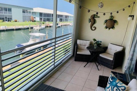 Condo in North Palm Beach, Florida, 1 bedroom  № 1374831 - photo 3