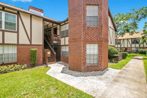 Condo in Orlando, Florida, 3 bedrooms  № 1298145 - photo 1