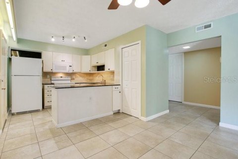 Condo in Orlando, Florida, 3 bedrooms  № 1298145 - photo 7