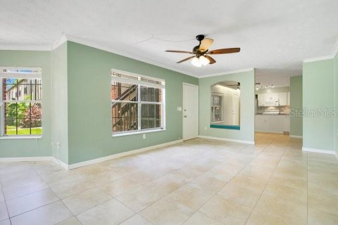 Copropriété à vendre à Orlando, Floride: 3 chambres, 121.33 m2 № 1298145 - photo 3