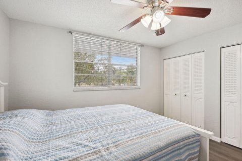 Condo in Margate, Florida, 2 bedrooms  № 1171281 - photo 12