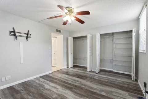 Condo in Margate, Florida, 2 bedrooms  № 1171281 - photo 15