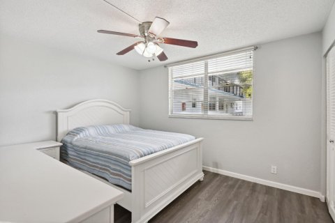 Condo in Margate, Florida, 2 bedrooms  № 1171281 - photo 11