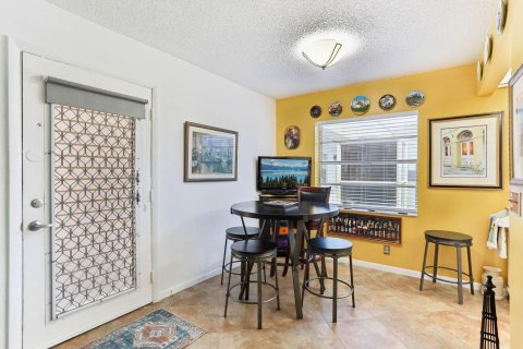 Condo in Delray Beach, Florida, 2 bedrooms  № 1171347 - photo 21