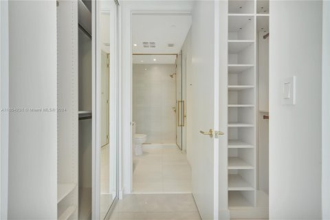 Copropriété à louer à Miami, Floride: 2 chambres № 1351668 - photo 11