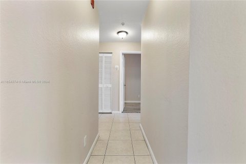 Copropriété à louer à Dania Beach, Floride: 2 chambres, 94.3 m2 № 1351670 - photo 23