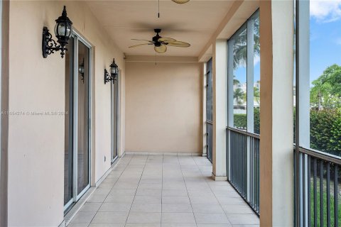 Copropriété à louer à Dania Beach, Floride: 2 chambres, 94.3 m2 № 1351670 - photo 21