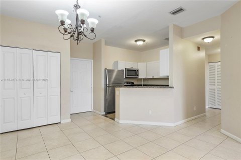 Copropriété à louer à Dania Beach, Floride: 2 chambres, 94.3 m2 № 1351670 - photo 9