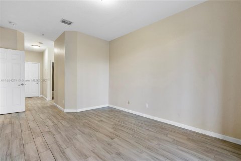 Copropriété à louer à Dania Beach, Floride: 2 chambres, 94.3 m2 № 1351670 - photo 27