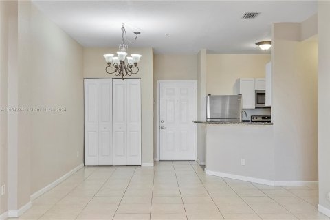 Copropriété à louer à Dania Beach, Floride: 2 chambres, 94.3 m2 № 1351670 - photo 7